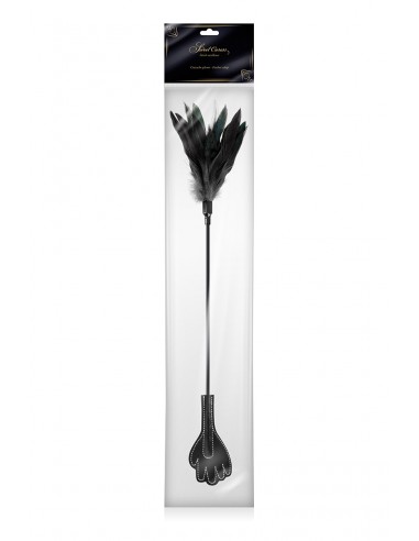 Mini cravache main avec plumes noires...