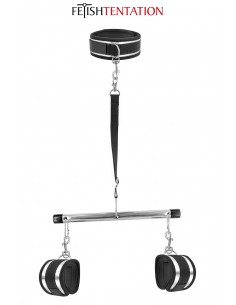 Menottes et collier de... 2