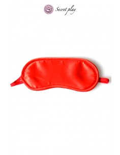 Bandeau rouge pour les yeux...